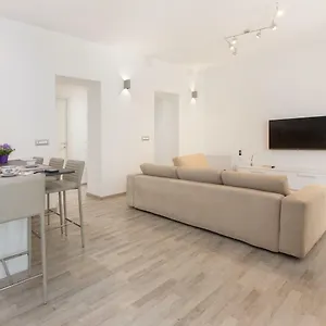  Apartment Residenze Al Porto